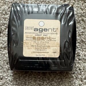 NWT BeautiControl Secret Agent Pressed Powder Light